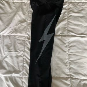 Women’s bolt crop leggings